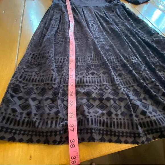 Meadow Rue Anthropologie Women's Velvet Midi Print Feminine Black small pretty! - Picture 9 of 14